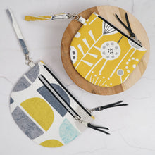 Load image into Gallery viewer, Brooke Wristlet Sewing Pattern PDF + Video Tutorial | Beginner Zipped Clutch Bag | 2 Sizes