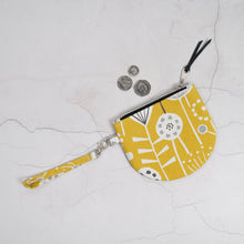 Load image into Gallery viewer, Brooke Wristlet Sewing Pattern PDF + Video Tutorial | Beginner Zipped Clutch Bag | 2 Sizes