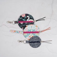 Load image into Gallery viewer, Set of three fabric pouches with zipper on a textured white surface Naima Circle Coin Purse Sewing Pattern PDF