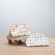 Load image into Gallery viewer, Seren Dumpling Sewing Pattern PDF + Video Tutorial | Beginner Zipper Pouch | 3 Sizes