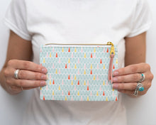 Load image into Gallery viewer, Esmee zipper pouch sewing tutorial sewing pattern Esmee Zipper Pouch Sewing Pattern PDF
