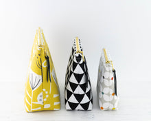 Load image into Gallery viewer, Verity zipped pouch PDF sewing tutorial sewing pattern