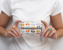 Load image into Gallery viewer, Keya tissue pouch PDF sewing tutorial sewing pattern