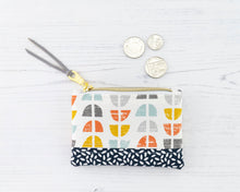 Load image into Gallery viewer, Luna zipper pouch purse PDF sewing tutorial sewing pattern