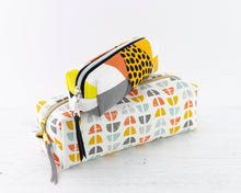 Load image into Gallery viewer, Ayah boxy pencil case sewing tutorial sewing pattern