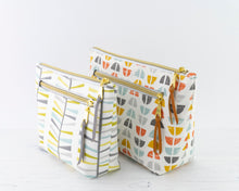Load image into Gallery viewer, Imogen zipper pouch sewing tutorial sewing pattern
