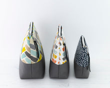 Load image into Gallery viewer, Cecily zipper pouch sewing tutorial sewing pattern