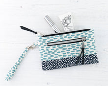 Load image into Gallery viewer, Ria wristlet pouch PDF sewing tutorial sewing pattern
