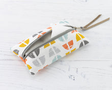 Load image into Gallery viewer, Keya tissue pouch PDF sewing tutorial sewing pattern