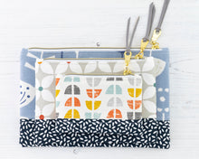 Load image into Gallery viewer, Luna zipper pouch purse PDF sewing tutorial sewing pattern