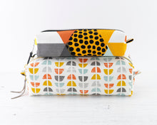 Load image into Gallery viewer, Ayah boxy pencil case sewing tutorial sewing pattern
