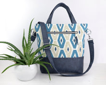 Load image into Gallery viewer, Eden zipped tote bag PDF sewing tutorial sewing pattern