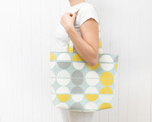 Load image into Gallery viewer, Lily simple tote bag PDF sewing tutorial sewing pattern
