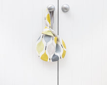 Load image into Gallery viewer, Miki Japanese knot bag PDF sewing tutorial sewing pattern