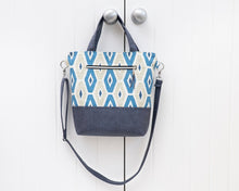 Load image into Gallery viewer, Eden zipped tote bag PDF sewing tutorial sewing pattern