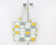 Load image into Gallery viewer, Lily simple tote bag PDF sewing tutorial sewing pattern