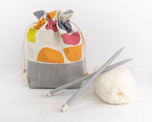 Load image into Gallery viewer, Pippa drawstring bag PDF sewing tutorial sewing pattern