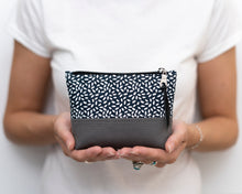 Load image into Gallery viewer, Cecily zipper pouch sewing tutorial sewing pattern Cecily Zipper Pouch Sewing Pattern PDF
