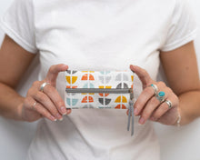 Load image into Gallery viewer, Keya tissue pouch PDF sewing tutorial sewing pattern
