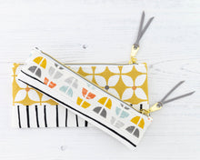 Load image into Gallery viewer, Athena pencil case sewing tutorial sewing pattern
